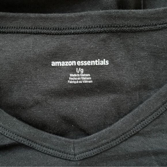 AMAZON ESSENTIALS Basic V-neck T-shirt Black Tee Comfy and Lightweight Size L - Picture 2 of 8